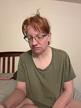 Snapshot of Lenaravenswood chatting on March 1, 2026, 5:09 am Lenaravenswood online show from March 1, 2026, 5:09 am