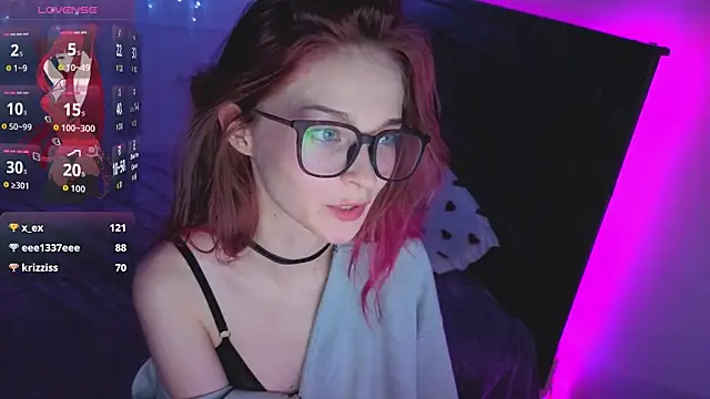 Snapshot of Angel_Bruh chatting on December 15, 2025, 9:30 pm Angel Bruh online show from December 15, 2025, 9:30 pm