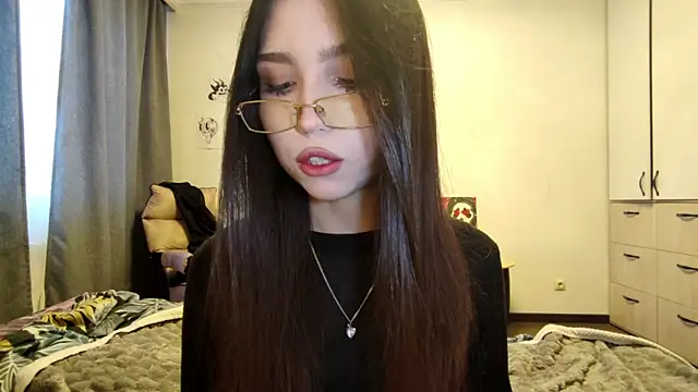 Qwami Amie online show from February 22, 2026, 8:35 am