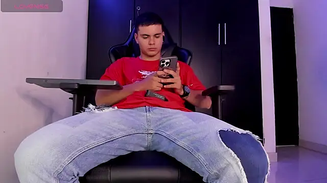 Snapshot of Liam_Mateo chatting on April 28, 2026, 2:27 am Liam Mateo online show from April 28, 2026, 2:27 am