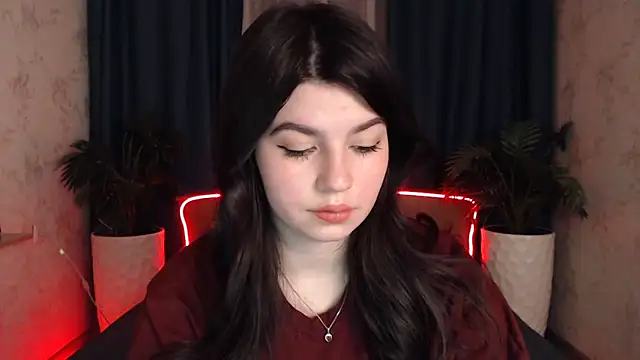 KisaModel online show from February 6, 2026, 1:10 am