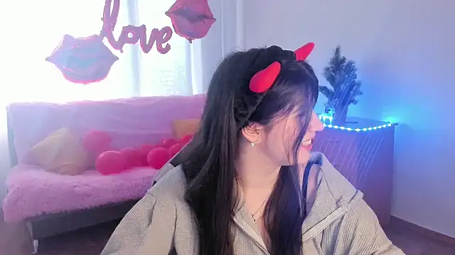 KisaModel online show from March 2, 2026, 6:58 am