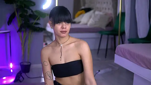 Snapshot of AnneFaris chatting on January 9, 2026, 4:59 am AnneFaris online show from January 9, 2026, 4:59 am