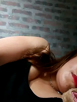 Snapshot of yana-zz chatting on March 11, 2026, 1:00 am yana-zz online show from March 11, 2026, 1:00 am