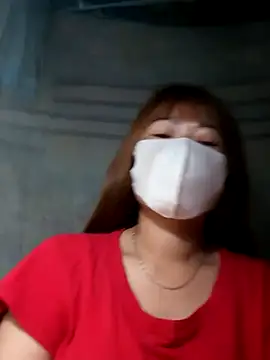 Snapshot of yana-zz chatting on April 11, 2026, 6:45 pm yana-zz online show from April 11, 2026, 6:45 pm