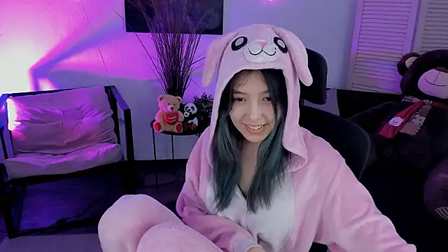 SirenMystiq online show from March 26, 2026, 7:19 pm