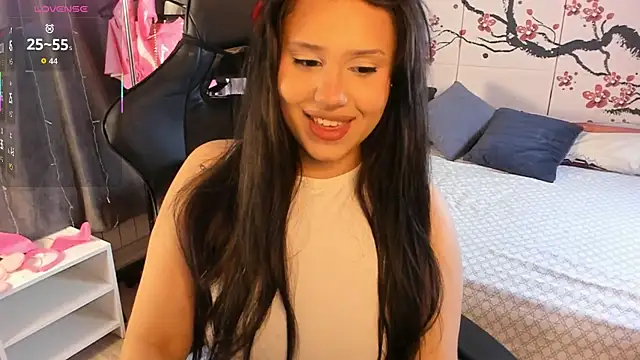 Snapshot of Nicole_Pars chatting on December 14, 2025, 6:30 am Nicole Pars online show from December 14, 2025, 6:30 am