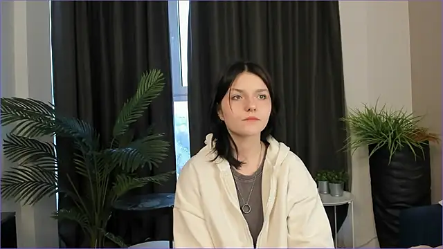 NyraVesperis online show from March 23, 2026, 3:05 pm