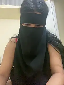 Snapshot of sara___fun chatting on December 16, 2025, 12:32 pm sara fun online show from December 16, 2025, 12:32 pm