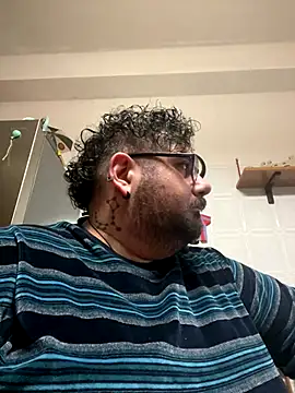 Snapshot of P0rco89 chatting on January 8, 2026, 11:07 pm P0rco89 online show from January 8, 2026, 11:07 pm