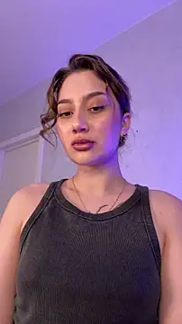 LucieBliss online show from May 22, 2026, 6:24 pm