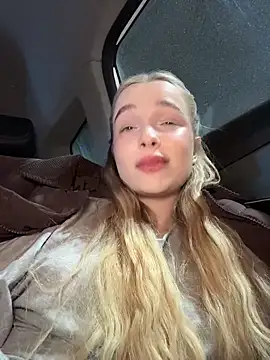 -teenytiny- online show from February 1, 2026, 5:00 pm