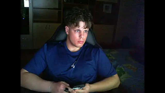 GymGuy0505 online show from February 28, 2026, 10:44 pm