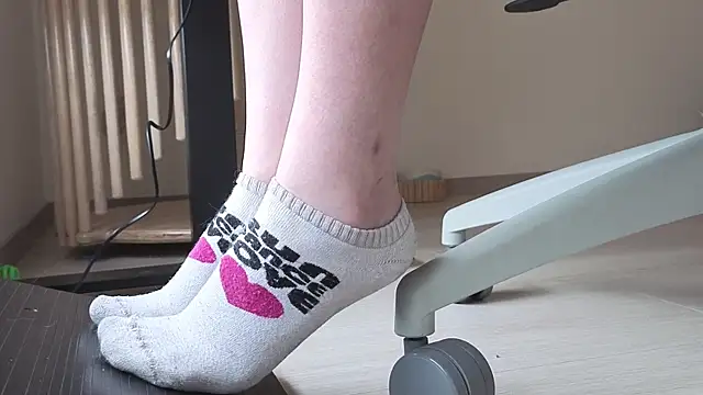 Feetbeth online show from February 6, 2026, 7:28 pm