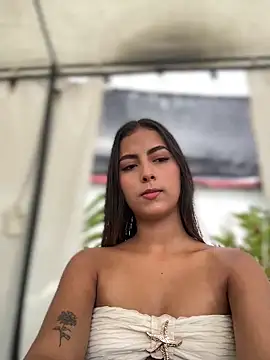 Valeria-escobar online show from March 18, 2026, 2:09 pm