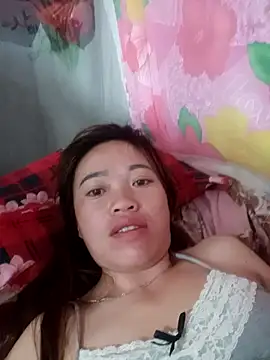 little-effy online show from May 23, 2026, 8:46 pm