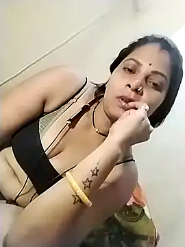 Snapshot of Sexy_Riya123 chatting on April 29, 2026, 4:44 pm Sexy Riya123 online show from April 29, 2026, 4:44 pm