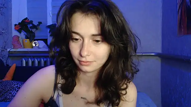 Snapshot of Angelik5371 chatting on July 8, 2026, 10:03 pm Angelik5371 online show from July 8, 2026, 10:03 pm