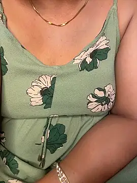 butterflyslay online show from February 22, 2026, 2:56 am