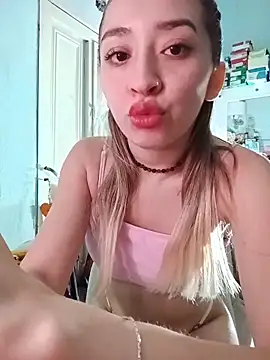 soylulita07 online show from February 18, 2026, 8:43 am