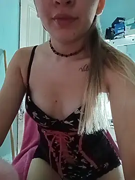 soylulita07 online show from March 11, 2026, 6:52 am