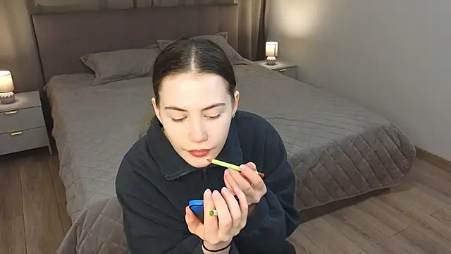 LouieRemeder online show from December 20, 2025, 4:19 am