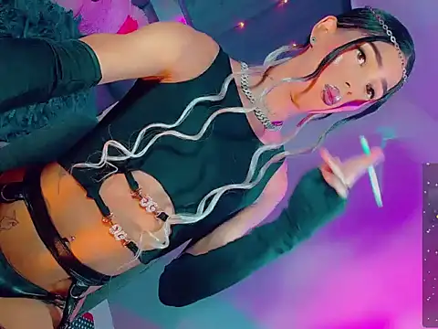 agathaferrer3 online show from March 18, 2026, 10:02 pm