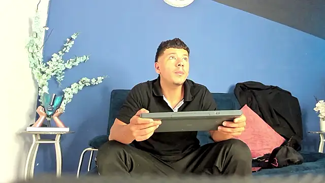 MagnusKnight  online show from February 16, 2026, 6:15 pm