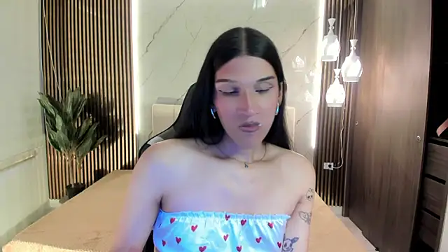 Bianca baldwin  online show from December 13, 2025, 8:47 pm