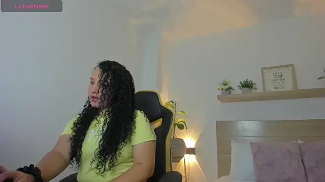 yera curry online show from January 13, 2026, 11:59 am