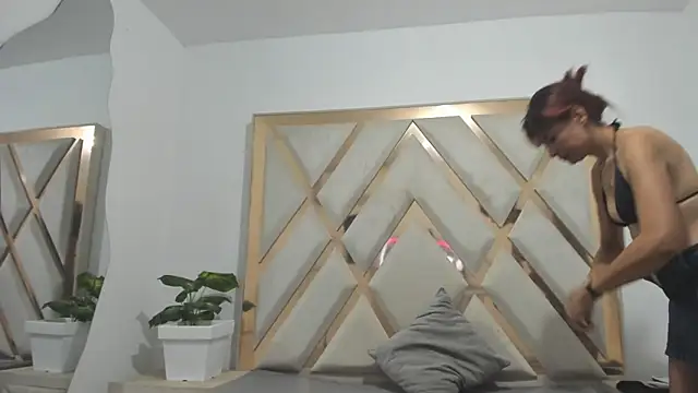 Selenaasm online show from March 16, 2026, 8:57 pm