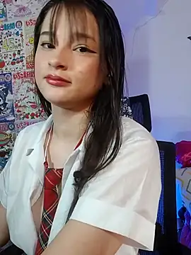 Jasmineloki online show from April 1, 2026, 10:07 pm