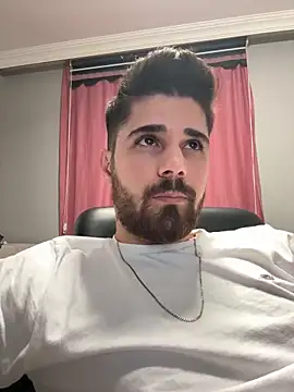 berke3424 online show from February 5, 2026, 9:19 pm