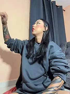 sharonbone online show from March 29, 2026, 4:23 am