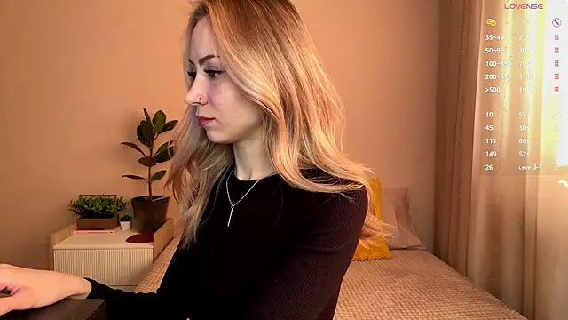 sun under skyy online show from February 4, 2026, 8:42 am