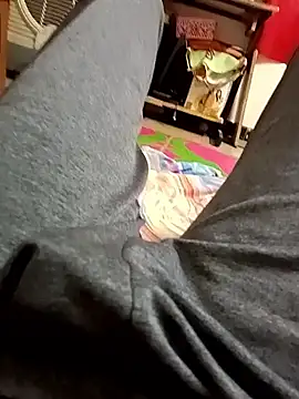 Snapshot of loki-king-143 chatting on February 12, 2026, 5:24 am loki-king-143 online show from February 12, 2026, 5:24 am