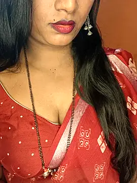 Snapshot of Rachu_love chatting on April 19, 2026, 5:34 pm Rachu love online show from April 19, 2026, 5:34 pm