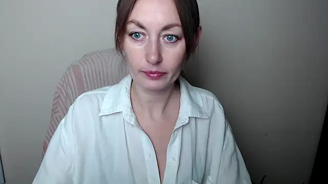 LiaSeass  online show from February 24, 2026, 12:58 pm