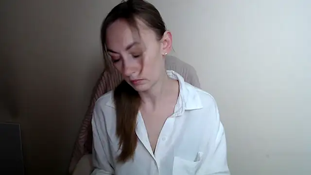 Snapshot of LiaSeass_ chatting on June 17, 2026, 11:56 am LiaSeass online show from June 17, 2026, 11:56 am