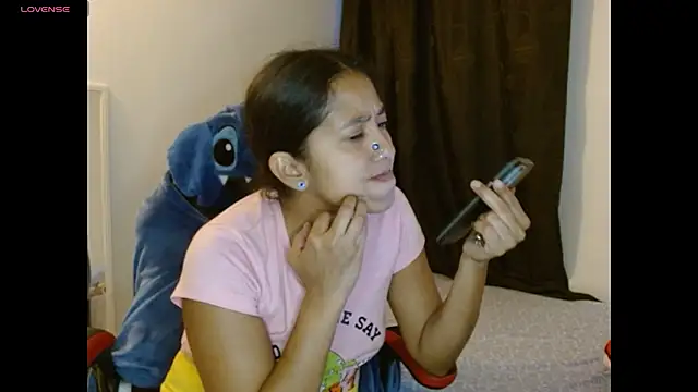 Snapshot of NovahPerotti chatting on May 28, 2026, 11:13 pm NovahPerotti online show from May 28, 2026, 11:13 pm