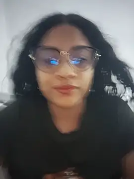 DAFNNEE HOT online show from June 12, 2026, 3:33 pm