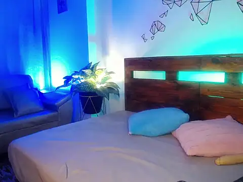 Snapshot of Catalinajoyful chatting on February 21, 2026, 4:13 am Catalinajoyful online show from February 21, 2026, 4:13 am