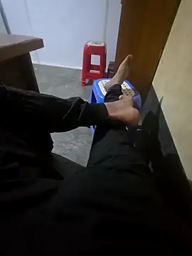 SHARIF12123 online show from April 8, 2026, 4:51 pm