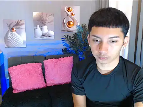 dylan hardfucker online show from February 16, 2026, 2:13 pm