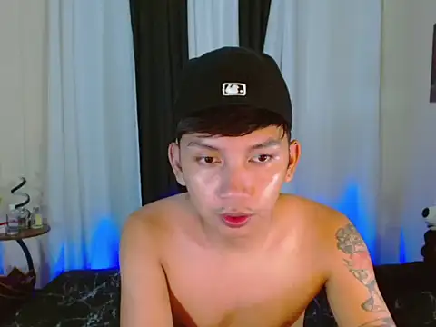 Snapshot of dylan_hardfucker chatting on July 10, 2026, 8:00 pm dylan hardfucker online show from July 10, 2026, 8:00 pm