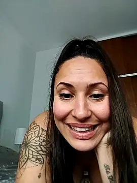 Snapshot of Fatisexy88 chatting on June 3, 2026, 2:33 pm Fatisexy88 online show from June 3, 2026, 2:33 pm