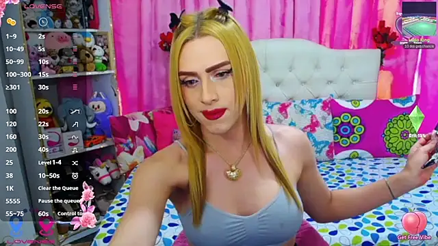 Snapshot of golden_girl01 chatting on April 23, 2026, 7:38 pm golden girl01 online show from April 23, 2026, 7:38 pm