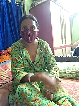 Mr-Mrs-couple online show from December 14, 2025, 6:34 pm