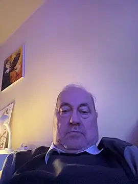 csikar online show from April 6, 2026, 5:25 pm