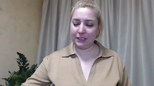 sweetpussy13 online show from March 15, 2025, 6:25 am